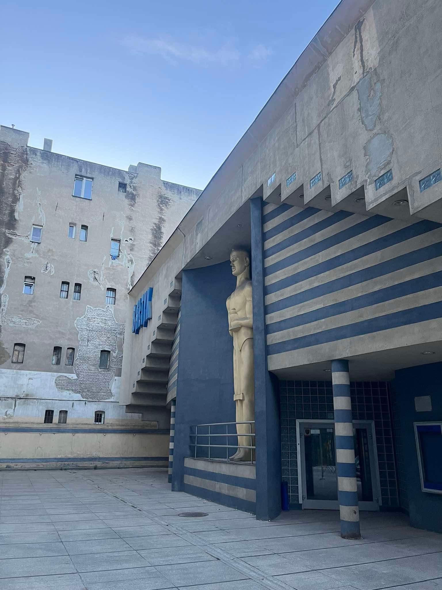 Front dawnego kina Bałtyk