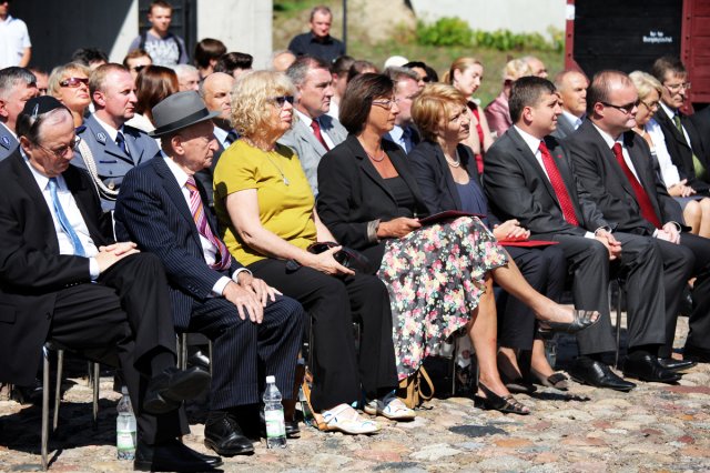 29.08. - Stacja Radegast na fot. minister Irena Wóycicka