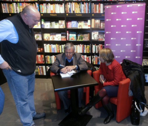 AMOS OZ W ŁODZI