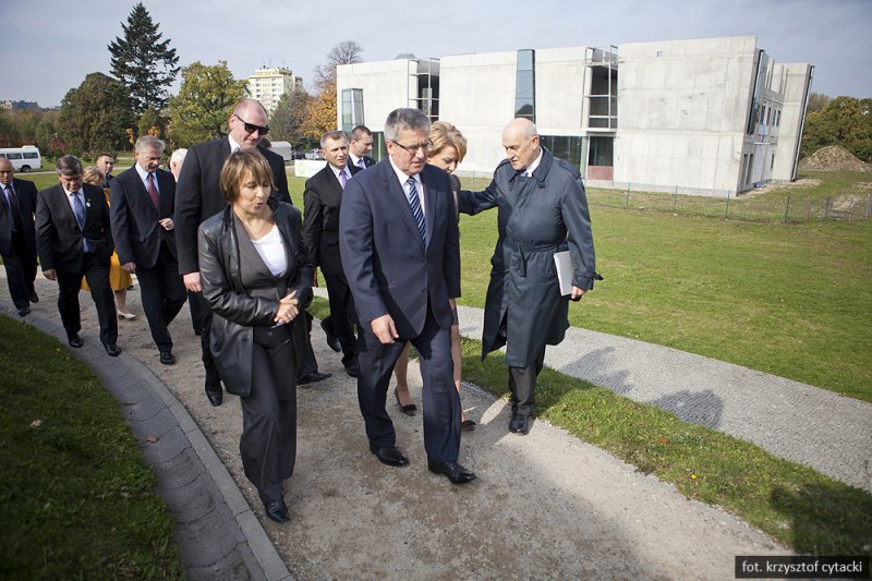 Prezydent Bronisław Komorowski w Parku Ocalałych