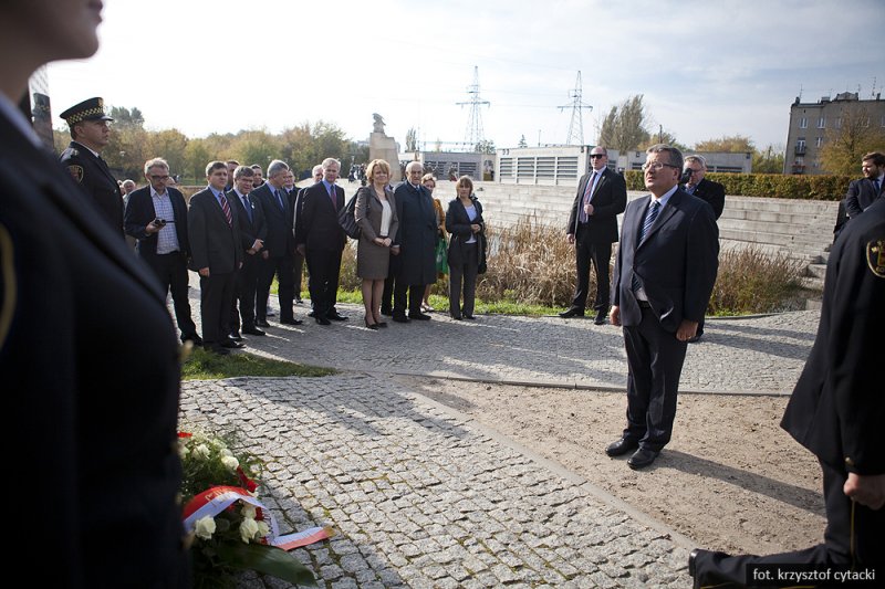 Prezydent Bronisław Komorowski w Parku Ocalałych