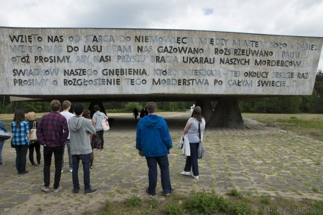 Młodzież z XXIII L.O. na wyjeździe w Chełmnie nad Nerem